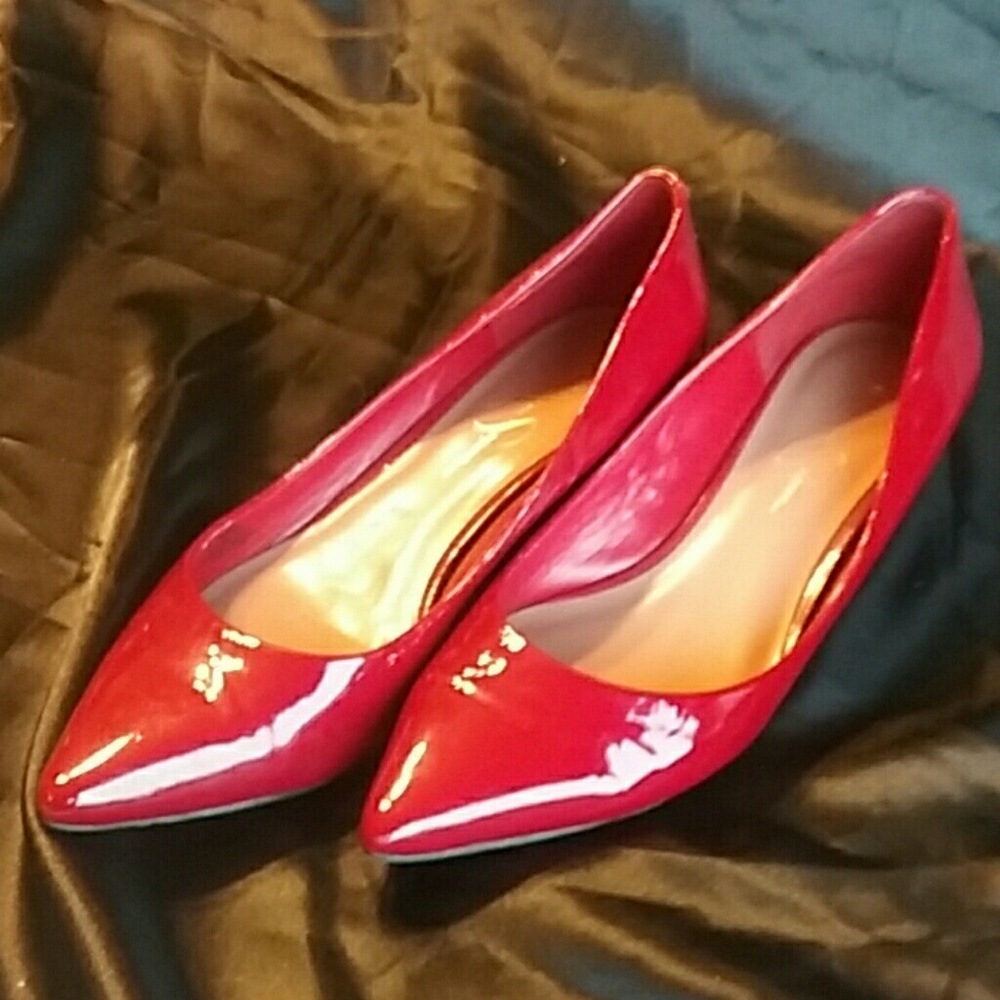 Jessica Simpson Red patent almond toe wedges